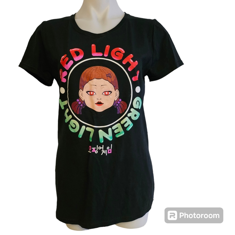 Squid Game Black Red Light Green Light T-shirt Size L